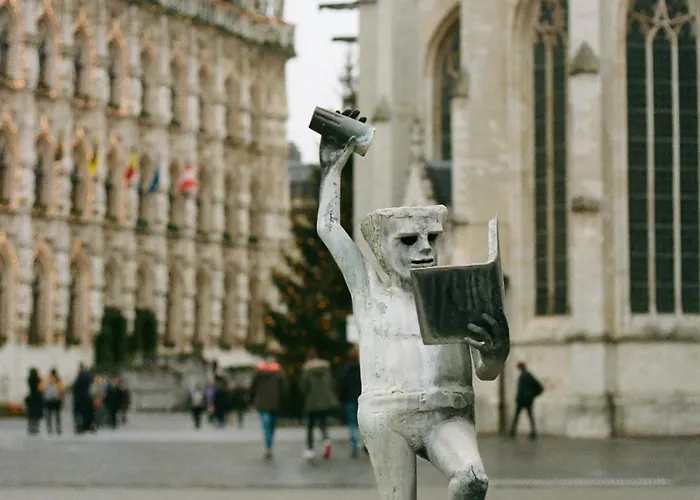 Allies Avenue Apartment