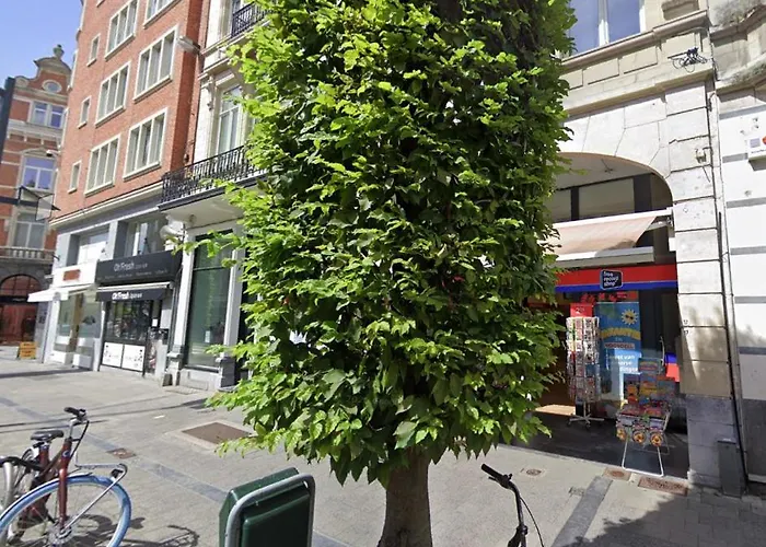 Allies Avenue Apartment